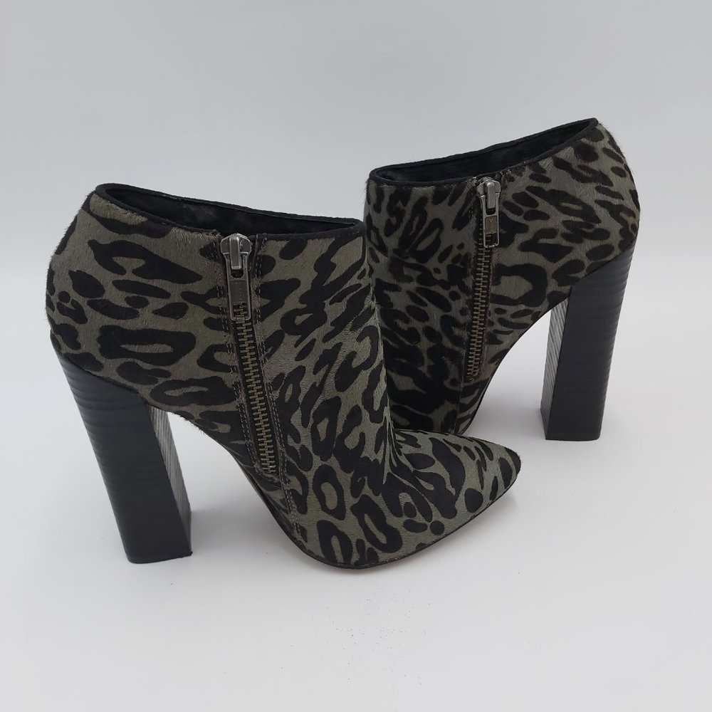 Aldo Leopard Print Gray Black Women Size 6.5 Ankle Boots 4.5 inch Block Heels